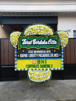 Papan Bunga Duka di Sungai Pinyuh
